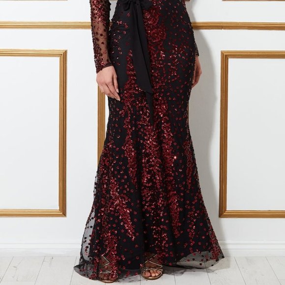 Elegant Black and Red Sequin Dress - Picture 2 of 5